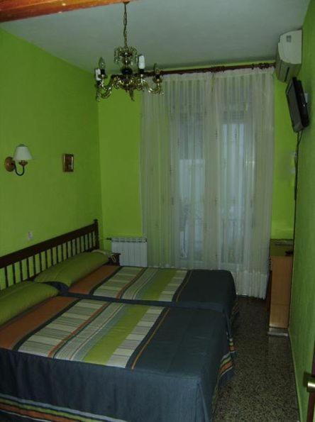 Hostal Miguel Angel Madryt Pokój zdjęcie
